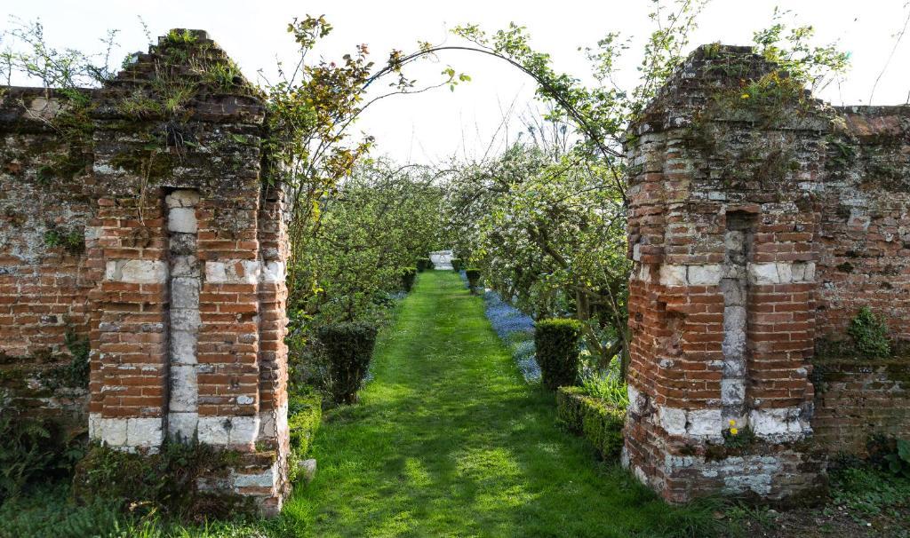 Auberge Du Manoir D'Archelles Arques-la-Bataille Eksteriør billede